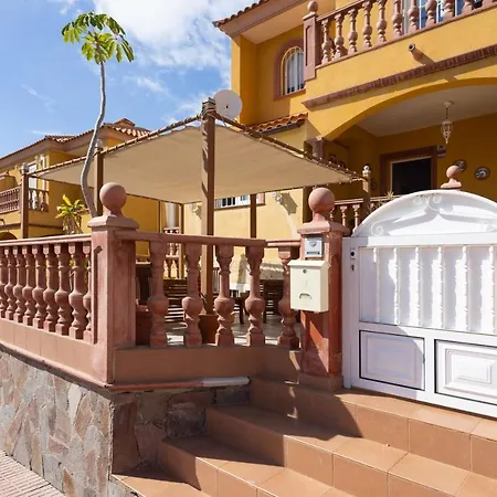 Luxury With Private Pool With Aircon,playa Del Duque Costa Adeje (Tenerife)