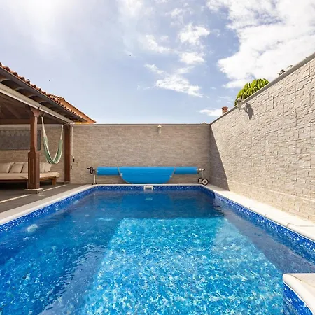Luxury With Private Pool With Aircon,playa Del Duque * Costa Adeje (Tenerife)