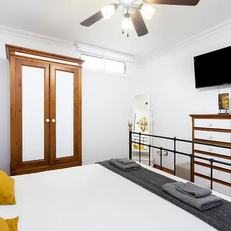 Luxury With Private Pool With Aircon,playa Del Duque Vila *